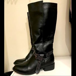 Black Boots w Rhinestones